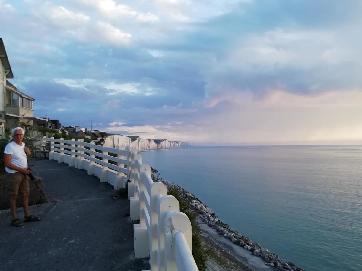 Au Gre Des Marees, Appartement Face A La Mer, Classe 3 Etoiles Ault Exteriör bild